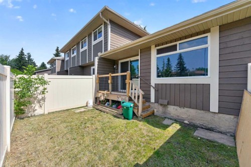 12-14736 Deerfield Drive Se, Calgary, AB - Outdoor