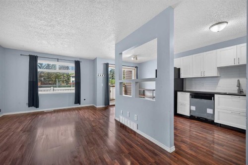 12-14736 Deerfield Drive Se, Calgary, AB - Indoor