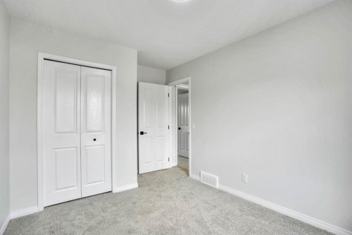 191 Cranwell Crescent Se, Calgary, AB - Indoor