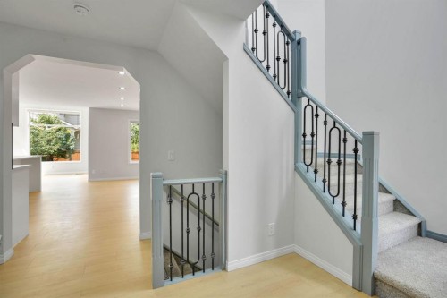 191 Cranwell Crescent Se, Calgary, AB - Indoor Photo Showing Other Room