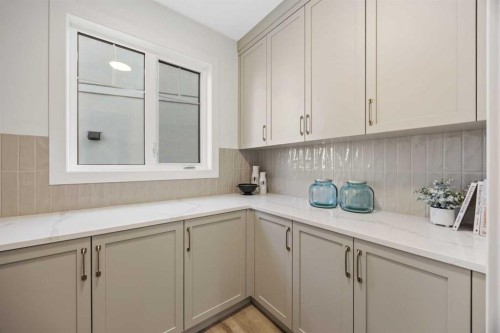 460 Discovery Place Sw, Calgary, AB - Indoor Photo Showing Other Room