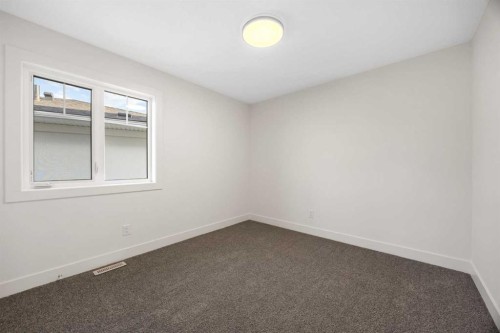 460 Discovery Place Sw, Calgary, AB - Indoor Photo Showing Other Room