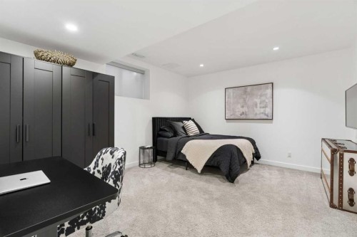 2003 32 Avenue Sw, Calgary, AB - Indoor Photo Showing Bedroom