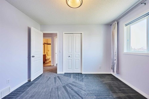 153 Royal Birch Bay Nw, Calgary, AB - Indoor Photo Showing Other Room