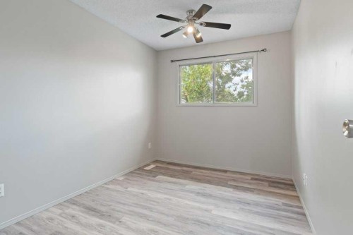 141-7172 Coach Hill Road Sw, Calgary, AB - Indoor Photo Showing Other Room