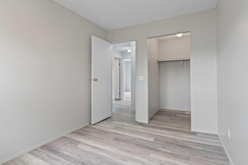 141-7172 Coach Hill Road Sw, Calgary, AB - Indoor Photo Showing Other Room
