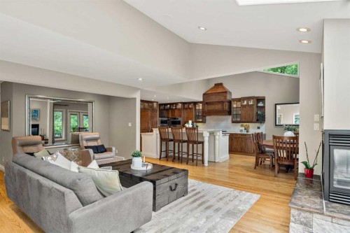 10819 Willowfern Drive Se, Calgary, AB - Indoor Photo Showing Living Room