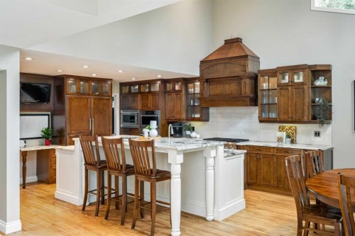 10819 Willowfern Drive Se, Calgary, AB - Indoor