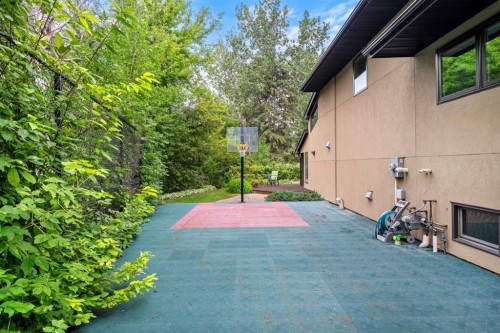 10819 Willowfern Drive Se, Calgary, AB - Outdoor