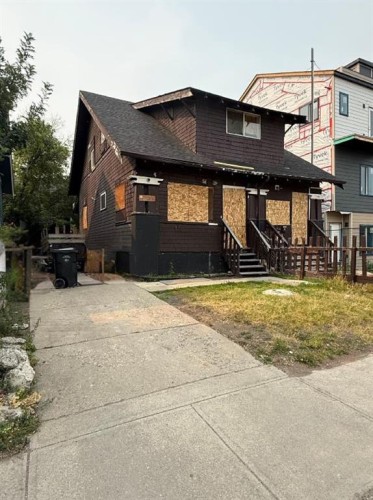 1703 12 Avenue Sw, Calgary, AB - Outdoor