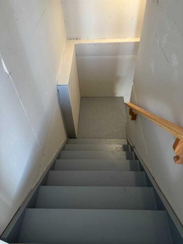 71 Vincent Crescent, Olds, AB - Indoor Photo Showing Other Room