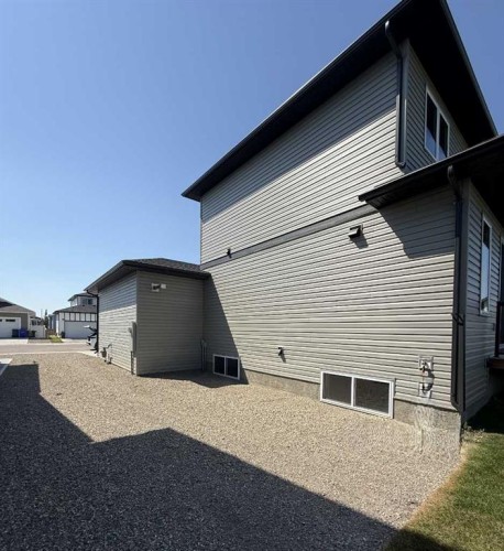 71 Vincent Crescent, Olds, AB - Outdoor With Exterior