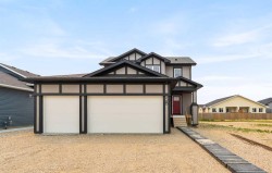 58 Vincent Crescent Olds, AB T4H 0G7