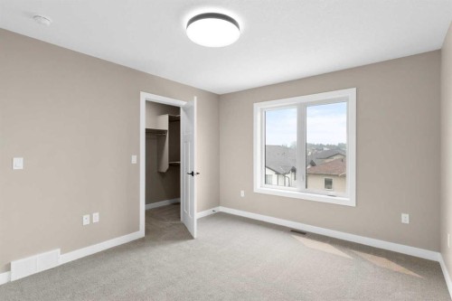 58 Vincent Crescent, Olds, AB - Indoor Photo Showing Other Room