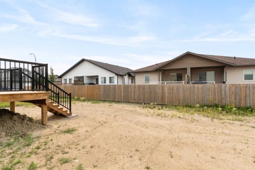 58 Vincent Crescent, Olds, AB - Outdoor