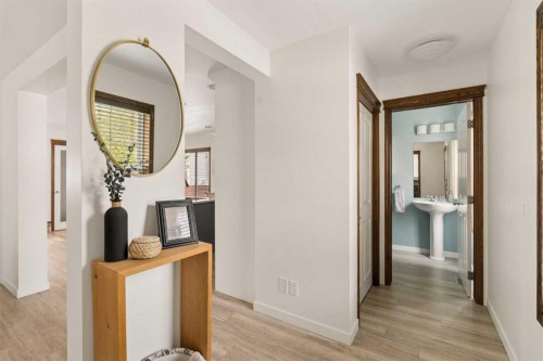 4331 Elgin Avenue Se, Calgary, AB - Indoor Photo Showing Other Room