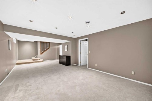 163 Valley Crest Close Nw, Calgary, AB - Indoor Photo Showing Other Room