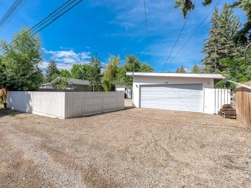 6312 Elbow Drive Sw, Calgary, AB - Outdoor