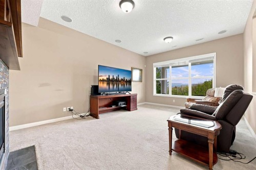 14 Ridge View Place, Cochrane, AB - Indoor