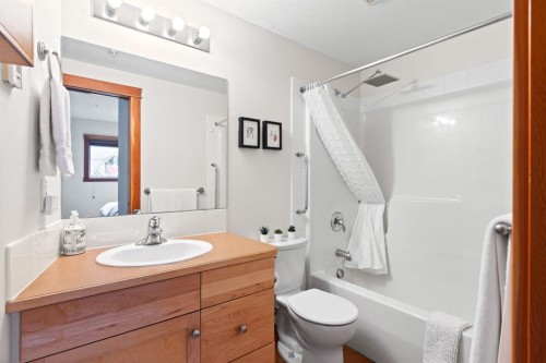 209-1160 Railway Avenue, Canmore, AB 