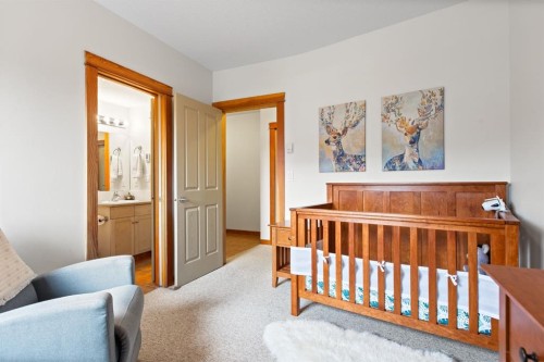 209-1160 Railway Avenue, Canmore, AB 