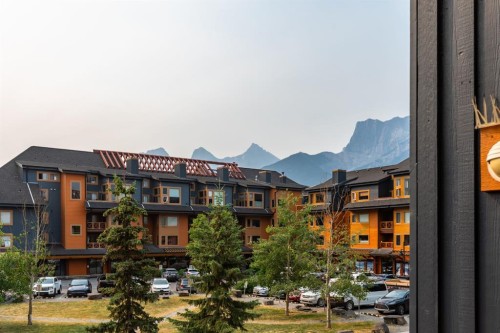 209-1160 Railway Avenue, Canmore, AB 