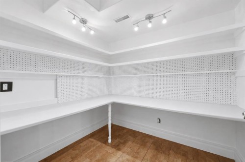 96 Rivercrest Crescent Se, Calgary, AB - Indoor