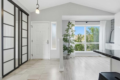 96 Rivercrest Crescent Se, Calgary, AB - Indoor Photo Showing Other Room