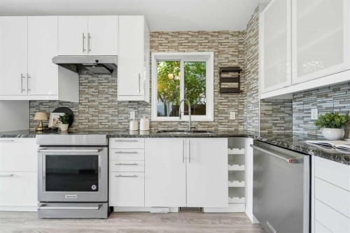 96 Rivercrest Crescent Se, Calgary, AB - Indoor Photo Showing Kitchen With Upgraded Kitchen