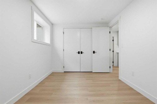 5439 Dalrymple Crescent Nw, Calgary, AB - Indoor Photo Showing Other Room
