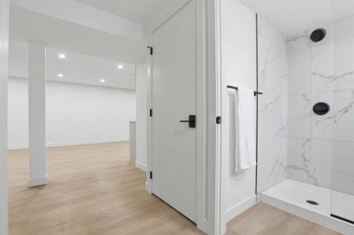 5439 Dalrymple Crescent Nw, Calgary, AB - Indoor