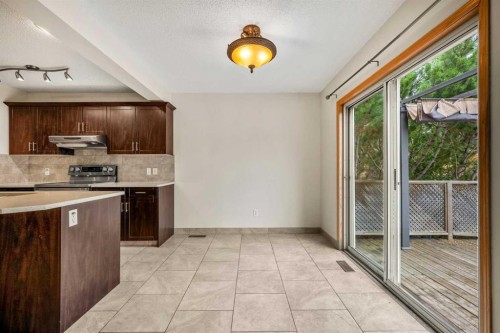 115 Macewan Park Circle, Calgary, AB - Indoor Photo Showing Kitchen