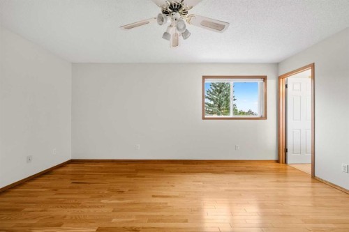 115 Macewan Park Circle, Calgary, AB - Indoor Photo Showing Other Room