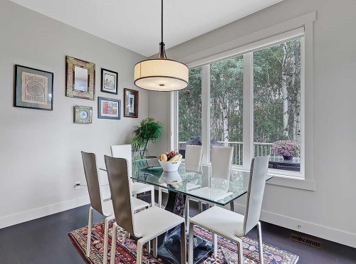 9318 14 Avenue Sw, Calgary, AB - Indoor Photo Showing Dining Room