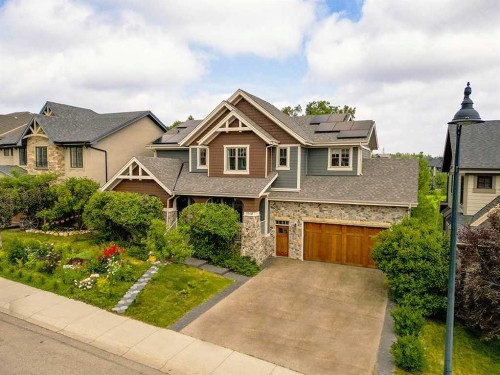 9318 14 Avenue Sw, Calgary, AB - Outdoor With Facade