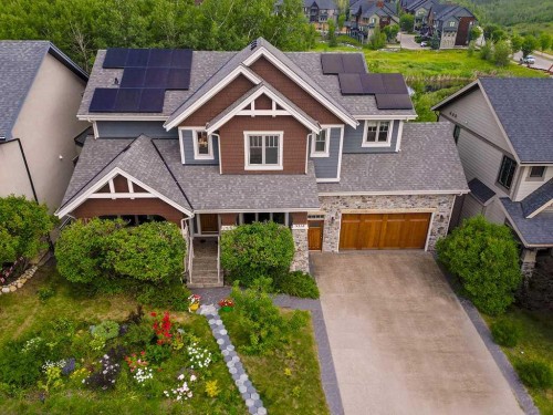 9318 14 Avenue Sw, Calgary, AB - Outdoor With Facade