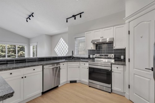 694 Panorama Hills Drive Nw, Calgary, AB - Indoor Photo Showing Kitchen