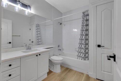 694 Panorama Hills Drive Nw, Calgary, AB - Indoor Photo Showing Bathroom