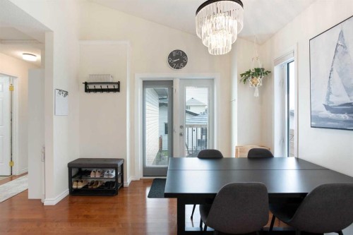 1105 Country Hills Circle Nw, Calgary, AB - Indoor Photo Showing Dining Room