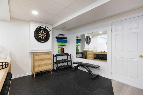 1105 Country Hills Circle Nw, Calgary, AB - Indoor Photo Showing Other Room