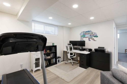1105 Country Hills Circle Nw, Calgary, AB - Indoor