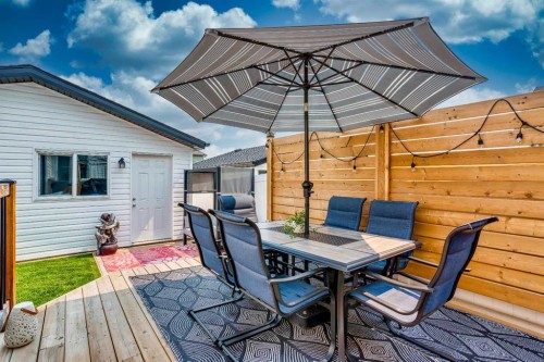 1105 Country Hills Circle Nw, Calgary, AB - Outdoor With Deck Patio Veranda With Exterior