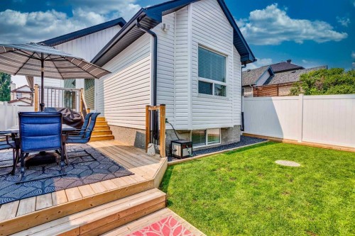 1105 Country Hills Circle Nw, Calgary, AB - Outdoor With Deck Patio Veranda With Exterior