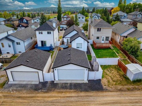 1105 Country Hills Circle Nw, Calgary, AB - Outdoor