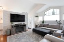1105 Country Hills Circle Nw, Calgary, AB  - Indoor Photo Showing Living Room 