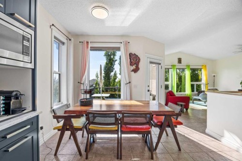 216 Tuscany Ridge View Nw, Calgary, AB - Indoor Photo Showing Dining Room