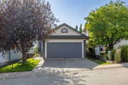 216 Tuscany Ridge View NW Calgary, AB T3L 2J2