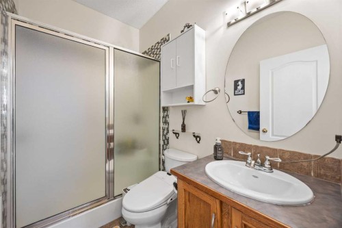 216 Tuscany Ridge View Nw, Calgary, AB - Indoor Photo Showing Bathroom