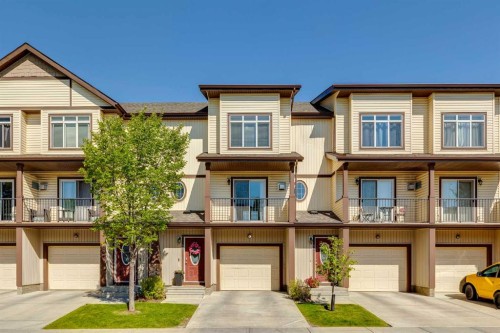 409 Copperpond Landing Se, Calgary, AB - Outdoor With Facade