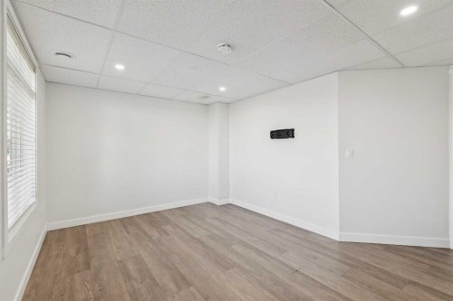 409 Copperpond Landing Se, Calgary, AB - Indoor Photo Showing Other Room